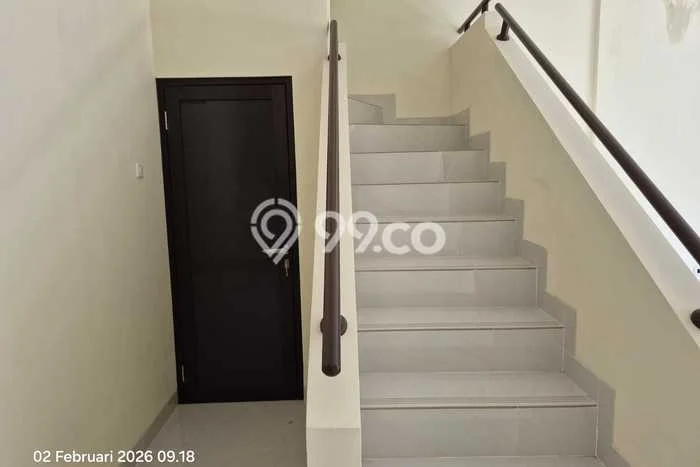 Rumah Kontrakan Jakarta Barat LT 144m2 LB 220m2 Kawasan Permata Buana Rumah Kontrakan Jakarta Barat LT 144m2 LB 220m2 Kawasan Permata Buana