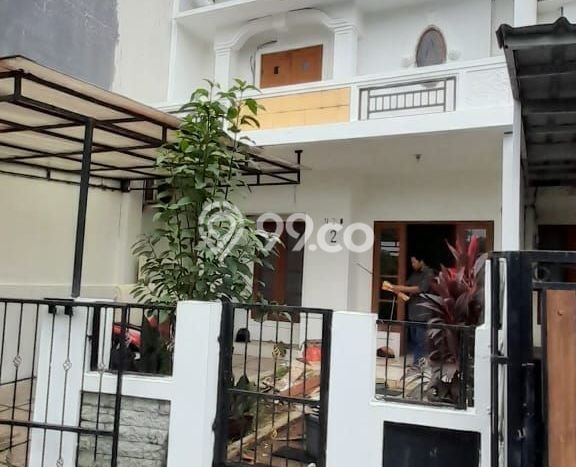 Rumah Luas Asri 3 KT Siap Huni di Raffles Hills Jakarta Timur Rumah Luas Asri 3 KT Siap Huni di Raffles Hills Jakarta Timur
