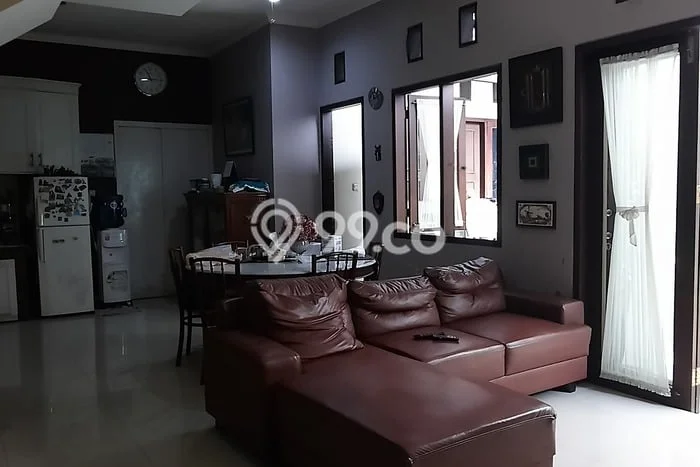 Hunian Mewah LB 450m2 Siap Pakai Desain Elegan di Soekarno Hatta, Bandung Hunian Mewah LB 450m2 Siap Pakai Desain Elegan di Soekarno Hatta, Bandung