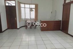 PREMIUM LIVING! Rumah di Surya Sumantri, 3 KT, Kawasan Prospektif, Luas 220m² Bangunan 112m² PREMIUM LIVING! Rumah di Surya Sumantri, 3 KT, Kawasan Prospektif, Luas 220m² Bangunan 112m²