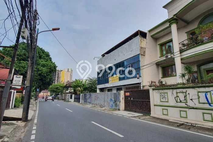 Ruko Dijual di Prime Area Jakarta Barat Luas 700m2 Ruko Dijual di Prime Area Jakarta Barat Luas 700m2