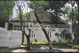 For Sale! Premium House LT 244m2 Desain Elegan di Blok M For Sale! Premium House LT 244m2 Desain Elegan di Blok M