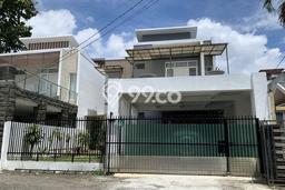 Rumah Mewah LB 160m2 Siap Pakai Desain Elegan di Veteran, Jakarta Selatan Rumah Mewah LB 160m2 Siap Pakai Desain Elegan di Veteran, Jakarta Selatan