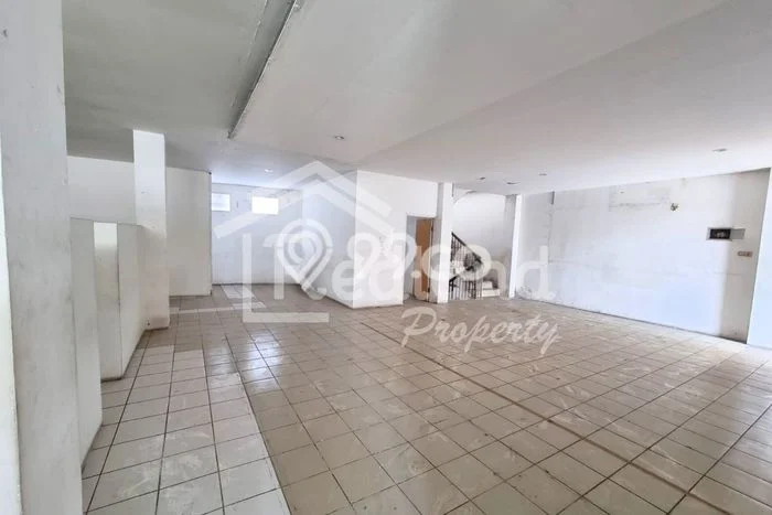 Area Strategis! Disewakan Ruko Lokasi Semarang Tengah, Semarang Cocok untuk Bisnis Area Strategis! Disewakan Ruko Lokasi Semarang Tengah, Semarang Cocok untuk Bisnis