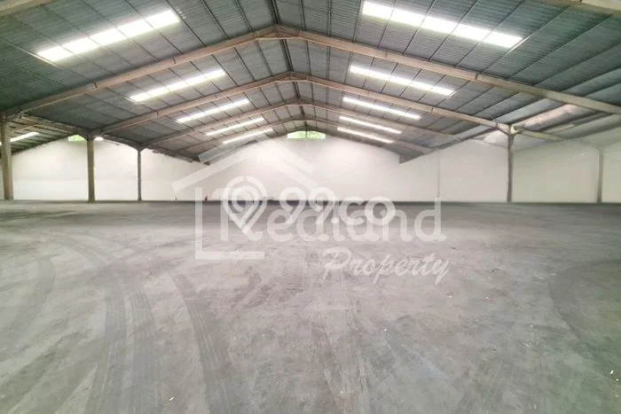 Gudang Disewa di Salatiga dengan LB 5000m2 Area Komersial Ramai Gudang Disewa di Salatiga dengan LB 5000m2 Area Komersial Ramai