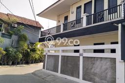 Area Ramai! Komersial Dijual di Karang Tengah untuk Bisnis Luas Bangunan 350m2 Area Ramai! Komersial Dijual di Karang Tengah untuk Bisnis Luas Bangunan 350m2