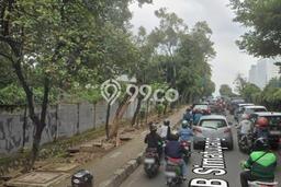 Tanah Dijual Lokasi Strategis di Jakarta Selatan dengan Luas 735m2 Tanah Dijual Lokasi Strategis di Jakarta Selatan dengan Luas 735m2