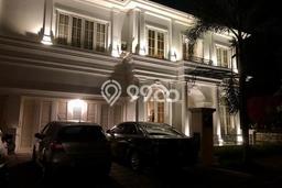 For Sale Rumah Elit Exclusive di Serpong Utara, Tangerang Selatan For Sale Rumah Elit Exclusive di Serpong Utara, Tangerang Selatan