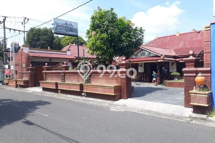 Hunian Mewah Siap Huni LT 851m2 di Kraton, Yogyakarta Hunian Mewah Siap Huni LT 851m2 di Kraton, Yogyakarta