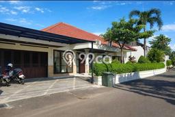 Hunian Mewah Siap Huni LT 884m2 di Cilandak, Jakarta Selatan Hunian Mewah Siap Huni LT 884m2 di Cilandak, Jakarta Selatan