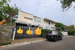 Rumah Elit LB 560m2 Siap Huni Desain Elegan di Citra Garden, Jakarta Barat Rumah Elit LB 560m2 Siap Huni Desain Elegan di Citra Garden, Jakarta Barat