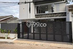 Ready to Use! Premium House LT 140m2 Desain Modern di BSD Kencana Loka Ready to Use! Premium House LT 140m2 Desain Modern di BSD Kencana Loka
