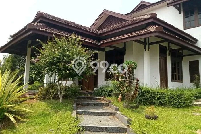 Dijual Hunian Mewah dengan Fasilitas Sekitar Komplit di Enggal, Bandar Lampung Dijual Hunian Mewah dengan Fasilitas Sekitar Komplit di Enggal, Bandar Lampung