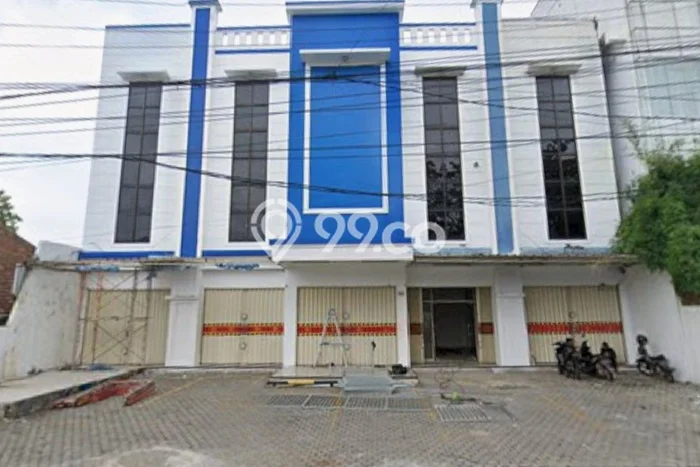 Ruko disewakan di Teluk Betung Utara Bandar Lampung dengan luas bangunan 540m2 Ruko disewakan di Teluk Betung Utara Bandar Lampung dengan luas bangunan 540m2