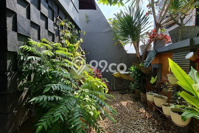 Jual Rumah Mewah Megah Dengan View Eksklusif di Klender, Jakarta Timur Jual Rumah Mewah Megah Dengan View Eksklusif di Klender, Jakarta Timur