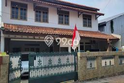Rumah Modern 5 KT di Pondok Kelapa Jakarta Timur Unfurnished Rumah Modern 5 KT di Pondok Kelapa Jakarta Timur Unfurnished