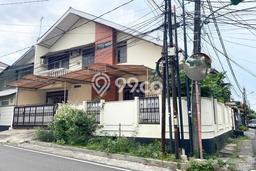 Ready to Use! Premium House LT 230m2 Desain Elegan di Pondok Kelapa Ready to Use! Premium House LT 230m2 Desain Elegan di Pondok Kelapa