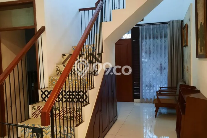 Dijual Cepat Rumah Favorit Siap Huni LB 240m2 di Antapani, Bandung Dijual Cepat Rumah Favorit Siap Huni LB 240m2 di Antapani, Bandung