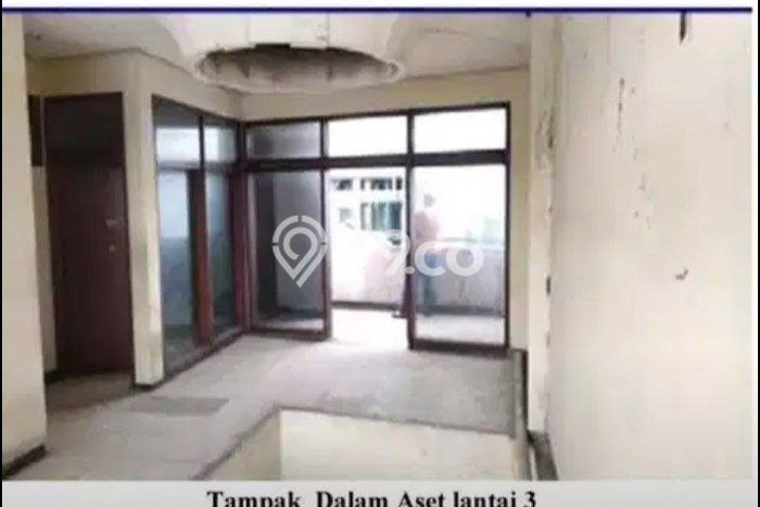 Ruko Dijual di Bandung LT 614m2 & LB 1000m2 Lokasi Terbaik! Ruko Dijual di Bandung LT 614m2 & LB 1000m2 Lokasi Terbaik!