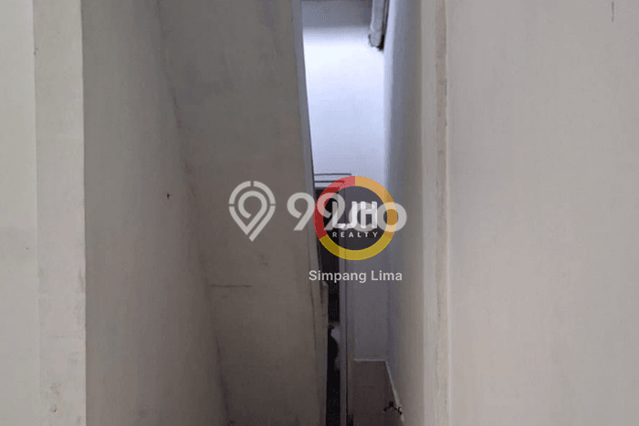 Rumah Modern Minimalis 6 Kamar Siap Huni di Pedurungan Rumah Modern Minimalis 6 Kamar Siap Huni di Pedurungan