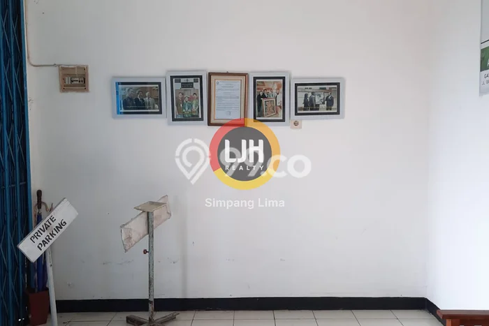 Ruko Disewa di Gayamsari, Semarang, LT 95m2 / LB 270m2 Ruko Disewa di Gayamsari, Semarang, LT 95m2 / LB 270m2
