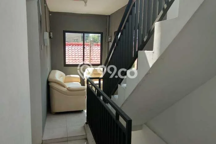Unit Kost Dijual di Kawasan Mampang Prapatan Jakarta Selatan dengan 7 KT Unit Kost Dijual di Kawasan Mampang Prapatan Jakarta Selatan dengan 7 KT