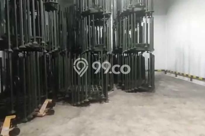 Area Ramai! Gudang Dijual di Sidoarjo untuk Bisnis Luas Bangunan 330m2 Area Ramai! Gudang Dijual di Sidoarjo untuk Bisnis Luas Bangunan 330m2