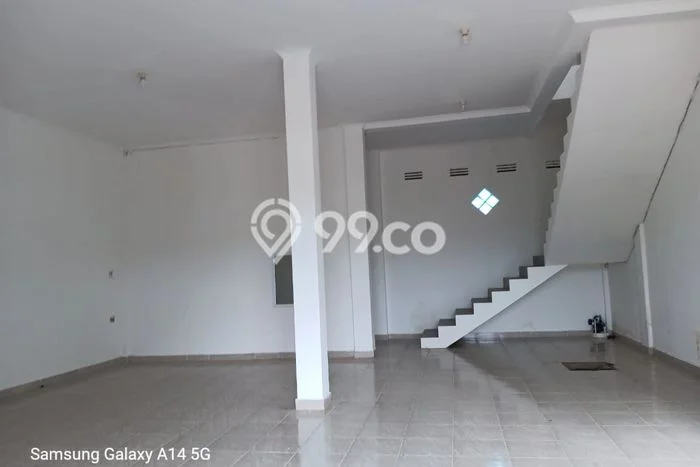 Area Ramai! Ruko Dijual di Pontianak Selatan untuk Bisnis Luas Bangunan 320m2 Area Ramai! Ruko Dijual di Pontianak Selatan untuk Bisnis Luas Bangunan 320m2