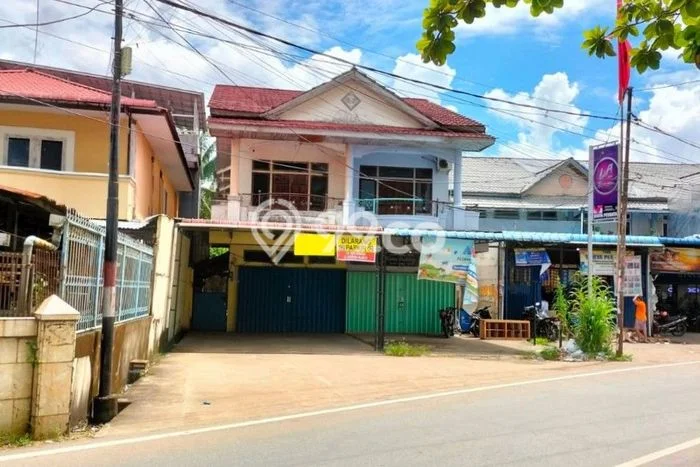 Area Ramai! Ruko Dijual di Pontianak Timur untuk Bisnis Luas Bangunan 128m2 Area Ramai! Ruko Dijual di Pontianak Timur untuk Bisnis Luas Bangunan 128m2