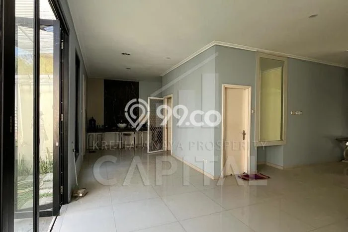 Disewakan Rumah Harga Terjangkau di Kota Baru Parahyangan Bandung dengan 5 Kamar Tidur Disewakan Rumah Harga Terjangkau di Kota Baru Parahyangan Bandung dengan 5 Kamar Tidur