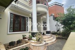 Hunian Mewah LB 500m2 Siap Huni Desain Elegan di Bintaro, Jakarta Selatan Hunian Mewah LB 500m2 Siap Huni Desain Elegan di Bintaro, Jakarta Selatan