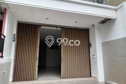 Unit Ruko disewakan di Tanah Abang Jakarta Pusat dengan LT 120m2 / LB 400m2 Unit Ruko disewakan di Tanah Abang Jakarta Pusat dengan LT 120m2 / LB 400m2