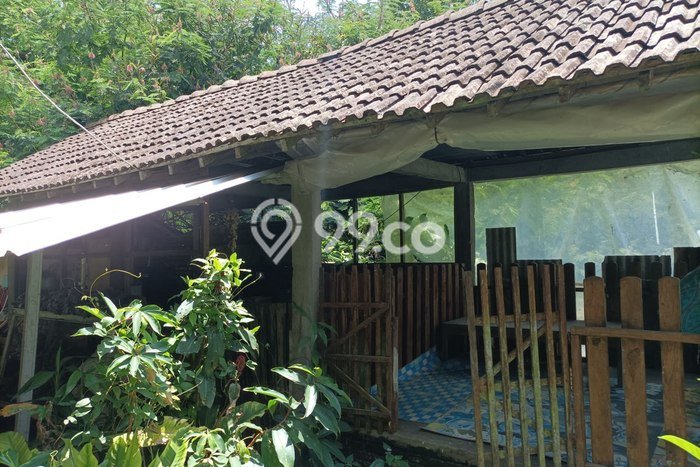 Unit Gudang Dijual di Salatiga LT 10000m2 & LB 2500m2 Unit Gudang Dijual di Salatiga LT 10000m2 & LB 2500m2