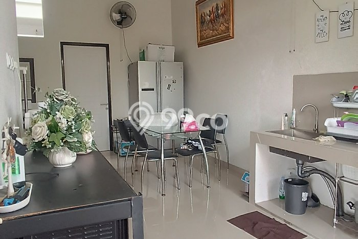 Rumah Luas Asri 3 KT Siap Huni di Tanah Mas Semarang Rumah Luas Asri 3 KT Siap Huni di Tanah Mas Semarang