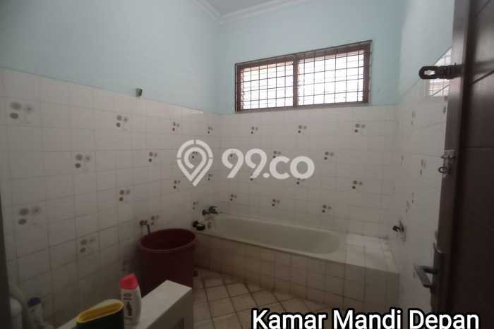 For Sale Rumah Mewah Exclusive di Kebon Jeruk, Jakarta Barat For Sale Rumah Mewah Exclusive di Kebon Jeruk, Jakarta Barat