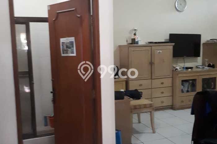Dijual Rumah Luas Elegan Dengan View Cantik di Kalibata, Jakarta Selatan Dijual Rumah Luas Elegan Dengan View Cantik di Kalibata, Jakarta Selatan