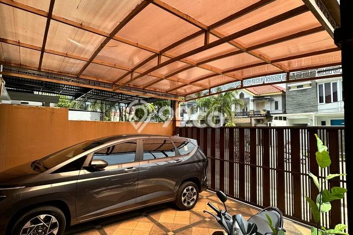 For Sale! Premium House LT 200m2 Desain Elegan di Jatibening For Sale! Premium House LT 200m2 Desain Elegan di Jatibening