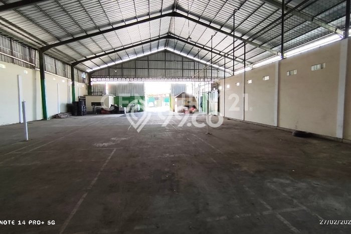 Gudang paling strategis disewakan di Harjamukti Cirebon Gudang paling strategis disewakan di Harjamukti Cirebon