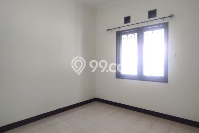 Jual Rumah Eksklusif 2 KT di Harapan Indah, Bekasi Jual Rumah Eksklusif 2 KT di Harapan Indah, Bekasi
