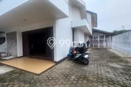 HARGA TERBAIK! Rumah area Leuwi Panjang, 5 KT, Lingkungan Asri, Luas 314m2m² Bangunan 219m2m² HARGA TERBAIK! Rumah area Leuwi Panjang, 5 KT, Lingkungan Asri, Luas 314m2m² Bangunan 219m2m²