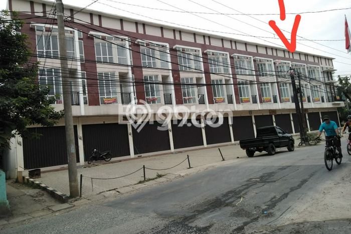 Area Ramai! Ruko Dijual di Babakan Madang untuk Bisnis Luas Bangunan 80m2 Area Ramai! Ruko Dijual di Babakan Madang untuk Bisnis Luas Bangunan 80m2