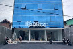 Unit Ruko Dijual di Jakarta Selatan LT 80m2 & LB 180m2 Unit Ruko Dijual di Jakarta Selatan LT 80m2 & LB 180m2