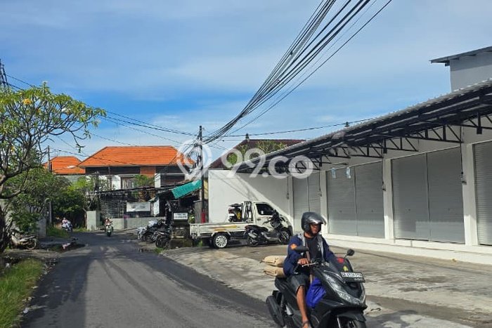 FOR RENT! Ruko di Sesetan Cocok untuk Bisnis 70m2 FOR RENT! Ruko di Sesetan Cocok untuk Bisnis 70m2