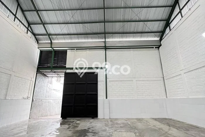Area Ramai! Gudang Dijual di Denpasar Utara untuk Bisnis Luas Bangunan 130m2 Area Ramai! Gudang Dijual di Denpasar Utara untuk Bisnis Luas Bangunan 130m2
