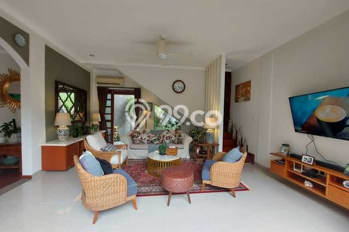 INVESTASI POTENSIAL! Vila Kawasan , Area 287m2m², Lingkungan Prima INVESTASI POTENSIAL! Vila Kawasan , Area 287m2m², Lingkungan Prima
