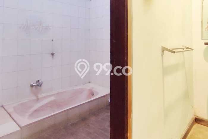 Disewakan! Rumah 4 Kamar Tidur &
3 Kamar Mandi di Bandung Utara, Bandung Disewakan! Rumah 4 Kamar Tidur &
3 Kamar Mandi di Bandung Utara, Bandung