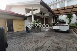 Disewakan! Rumah 6 Kamar Tidur &
4 Kamar Mandi di Ciumbuleuit, Bandung Disewakan! Rumah 6 Kamar Tidur &
4 Kamar Mandi di Ciumbuleuit, Bandung