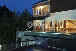 Ready to Use! Luxury House LT 950m2 Desain Elegan di Dago Ready to Use! Luxury House LT 950m2 Desain Elegan di Dago