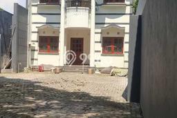 Sewa Rumah Murah di Setra Duta Bandung Punya 4 Kamar Tidur Sewa Rumah Murah di Setra Duta Bandung Punya 4 Kamar Tidur