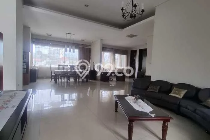 Rumah sewa siap pakai 5 Kamar Tidur di Setiabudi, Bandung Rumah sewa siap pakai 5 Kamar Tidur di Setiabudi, Bandung